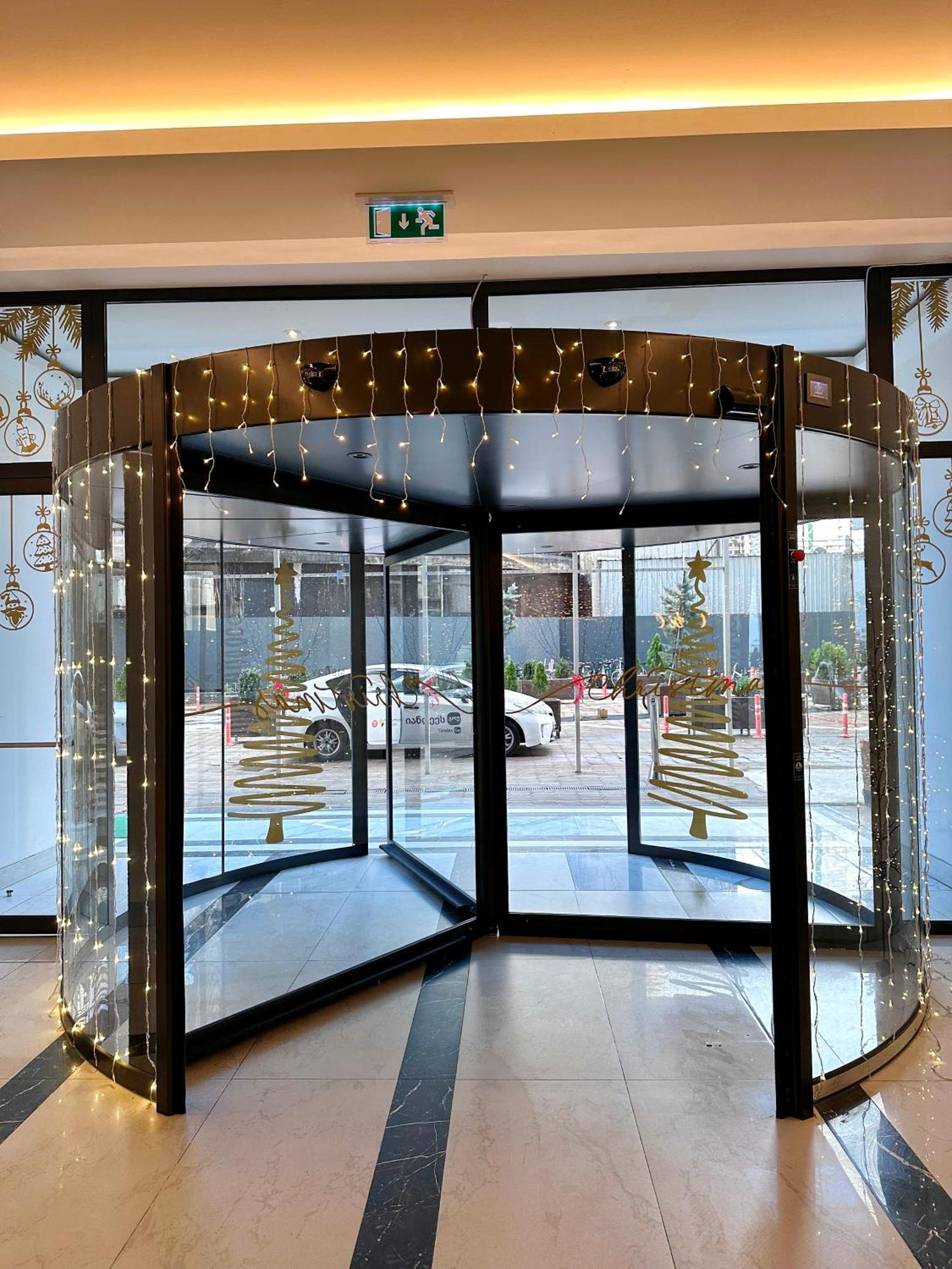 Best Location Apartments In Батумі Екстер'єр фото