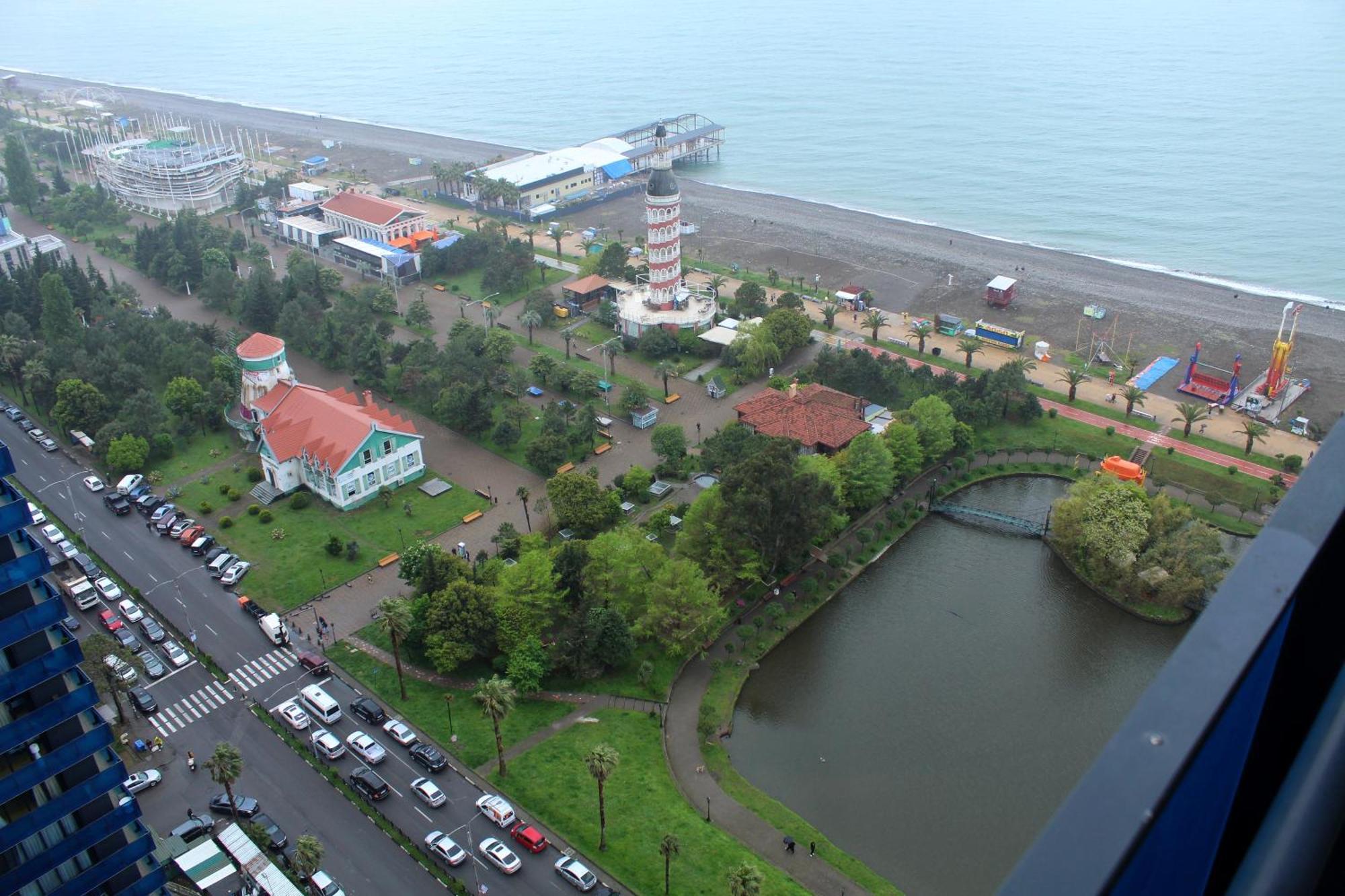 Best Location Apartments In Батумі Екстер'єр фото