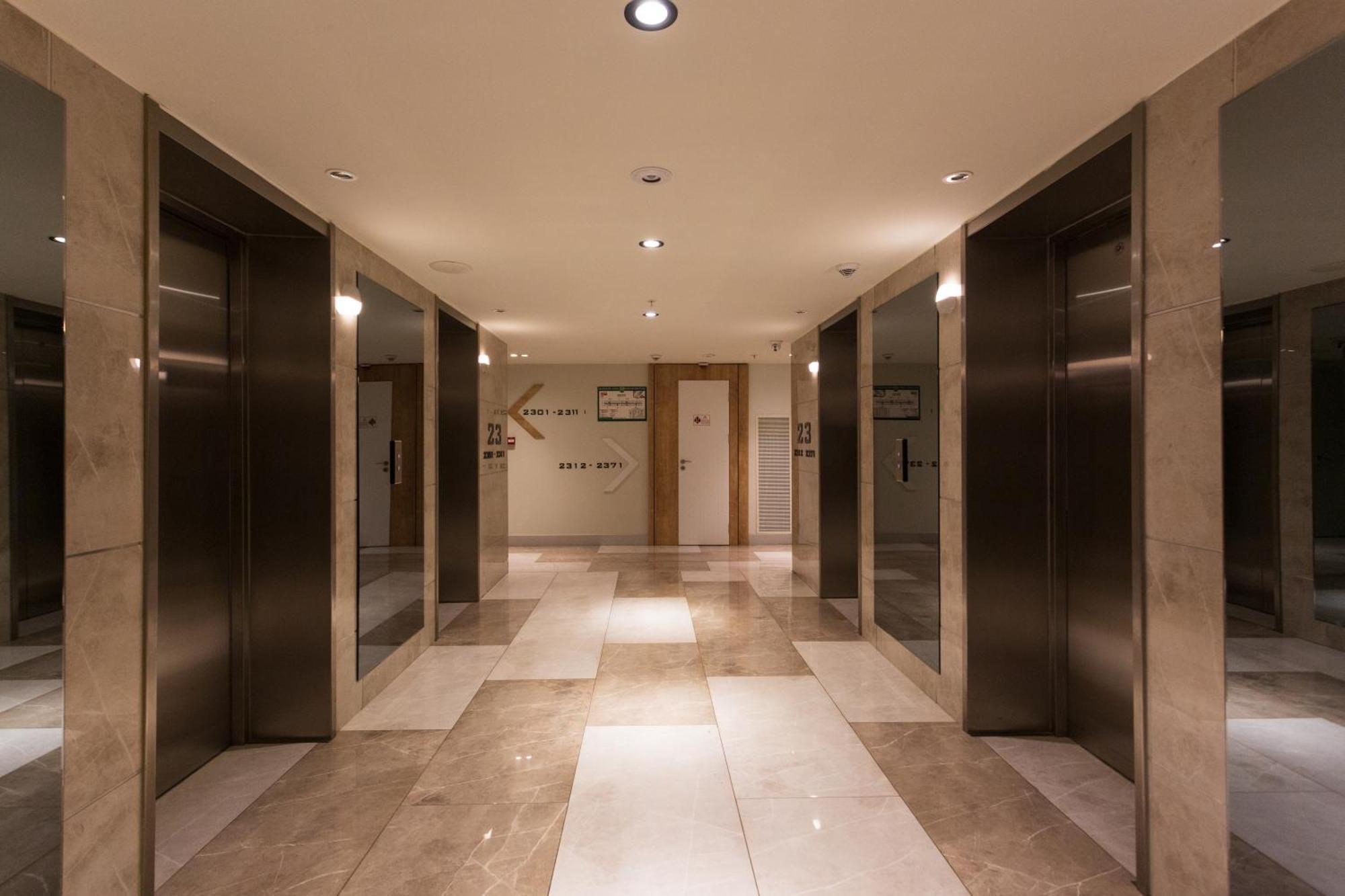 Best Location Apartments In Батумі Екстер'єр фото