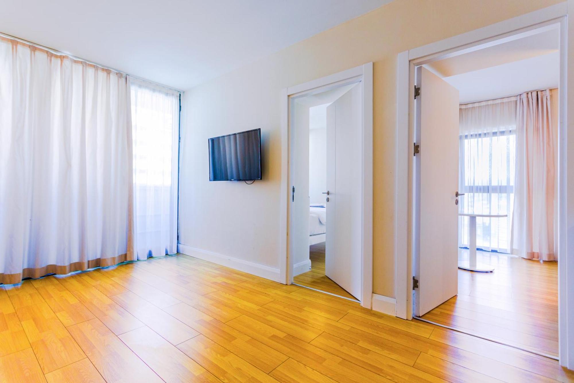 Best Location Apartments In Батумі Екстер'єр фото